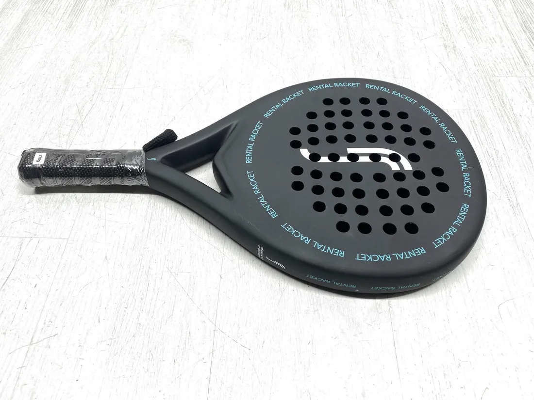 premium-padel-by-robin-soderling-czarna-marka-babolat