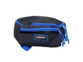 nerka-biodrowa-w-wydaniu-kontrast-bubble-wodoodporna-eastpak-doggy-bag