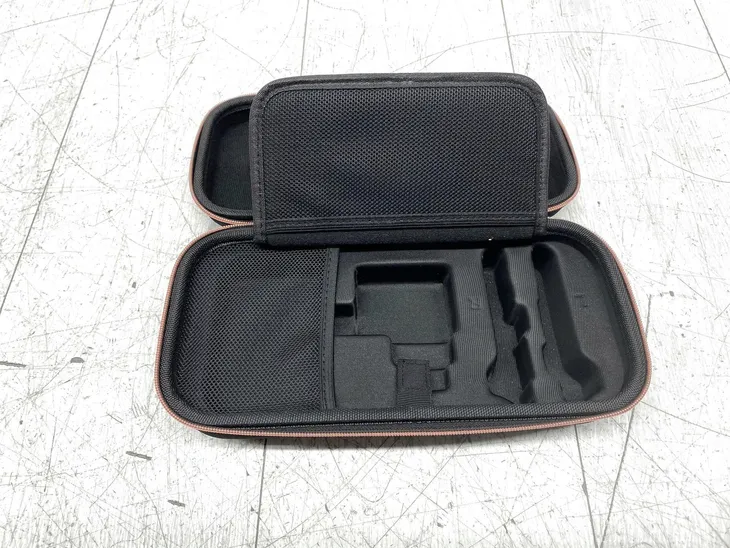 etui-podrozne-do-nintendo-switch-oled-switch-2-twarde-etui-stan-opakowania-uszkodzone