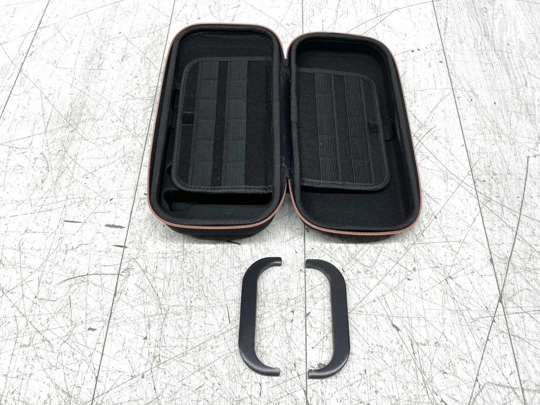 etui-podrozne-do-nintendo-switch-oled-switch-2-twarde-etui-stan-powystawowy