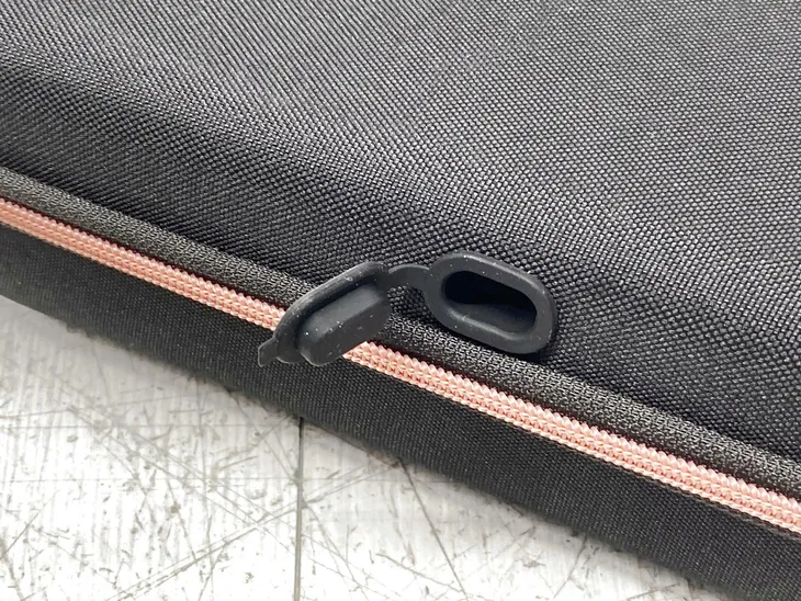 etui-podrozne-do-nintendo-switch-oled-switch-2-twarde-etui-stan-powystawowy-kod-producenta-5904285685592