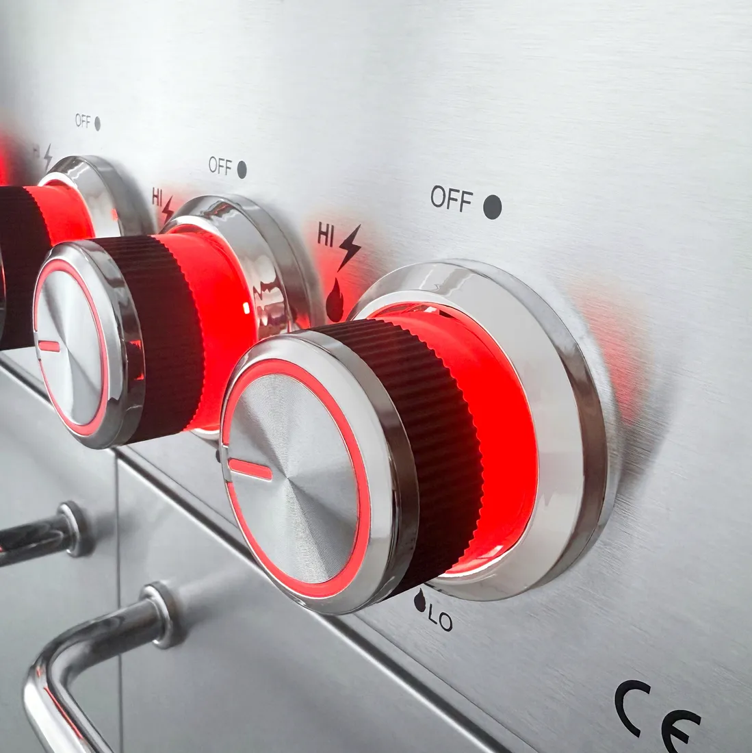 grill-gazowy-3-1-led-palnikow-zeliwny-148-kw-pokrowiec-blaupunkt-gg321