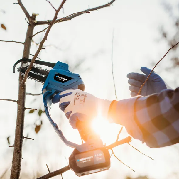 pila-akumulatorowa-lancuchowa-blaupunkt-18v-mini-pilarka-aku-ladowarka-seria-bp-cs2010