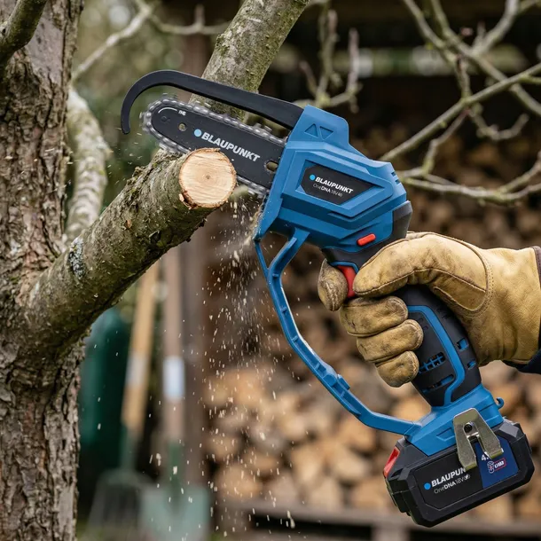 pila-akumulatorowa-lancuchowa-blaupunkt-18v-mini-pilarka-aku-ladowarka-predkosc-lancucha-4-7-m-s