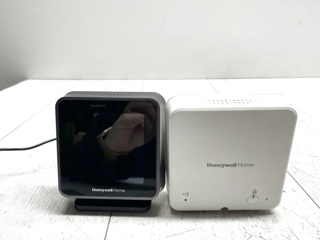 inteligentny-termostat-honeywell-t6r-stan-powystawowy