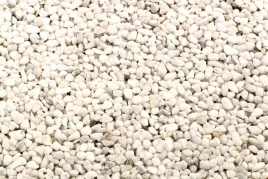 kruszywo-marmurowe-kamienny-dywan-ozdobne-m2-bianco-carrara-2-4mm-25-kg