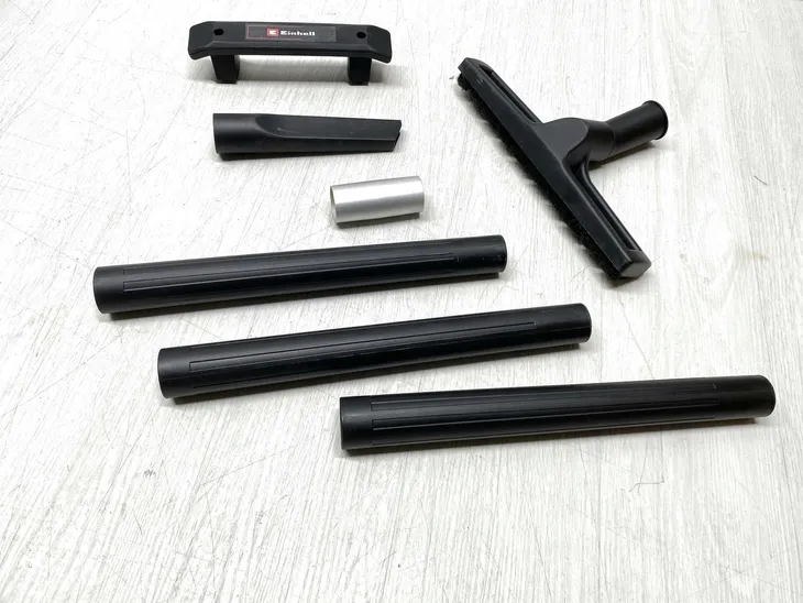 odkurzacz-na-mokro-sucho-einhell-tc-vc-1812-1-s-waga-urzadzenia-3-05-kg