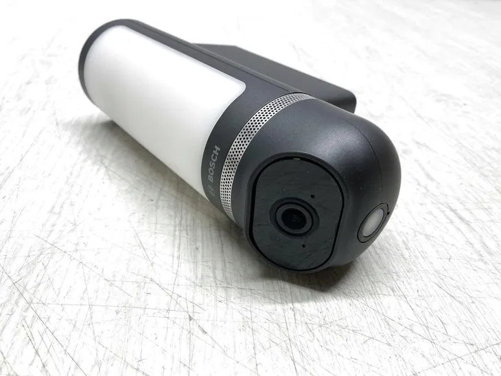 kamera-zewnetrzna-bosch-smart-home-ii-1080p-full-hd-24-ghz-antracyt-kod-producenta-8750001497