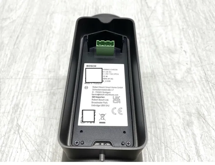 kamera-zewnetrzna-bosch-smart-home-ii-1080p-full-hd-24-ghz-antracyt-stan-powystawowy-stan-opakowania-uszkodzone