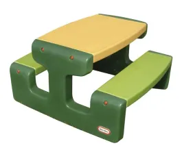 duzy-stolik-do-zabawy-zielony