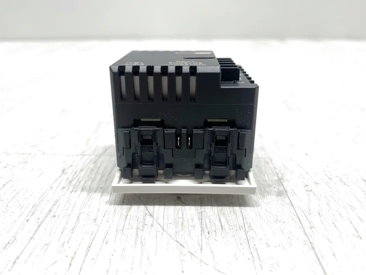 inteligentny-termostat-tarczowy-vimar-30810-b-iot-2m-pid-bialy-stan-opakowania-uszkodzone
