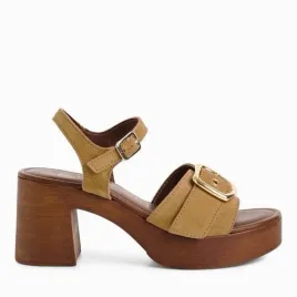 zamszowe-sandaly-damskie-na-szerokim-slupku-bezowe-marco-tozzi-28391-r39