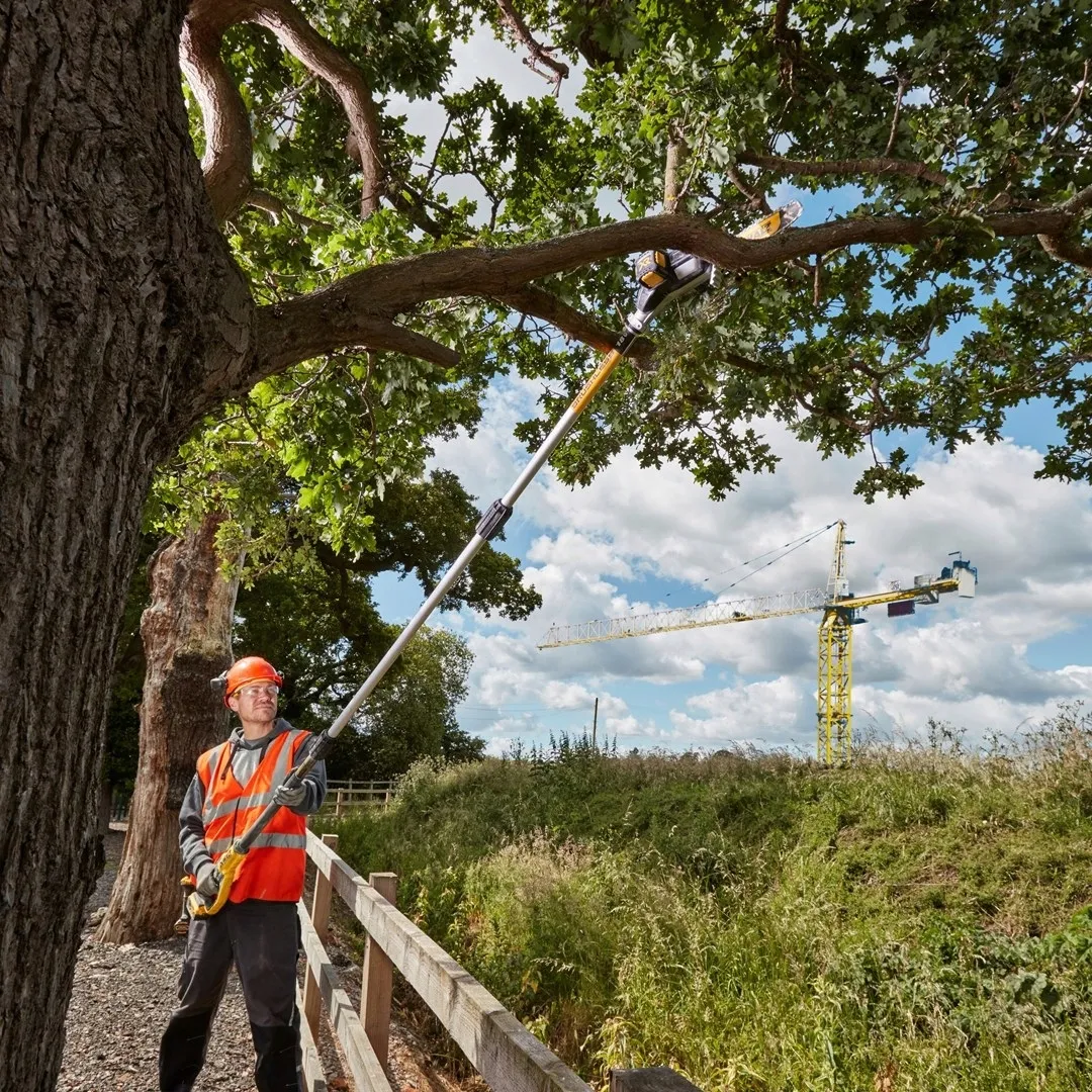 pilarka-lancuchowa-na-wysiegniku-18v-dcmps567n-xj-dewalt-stan-nowy