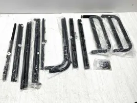 wieszak-na-ubrania-z-drazkiem-i-dolna-polka-amig-110x45x155-cm