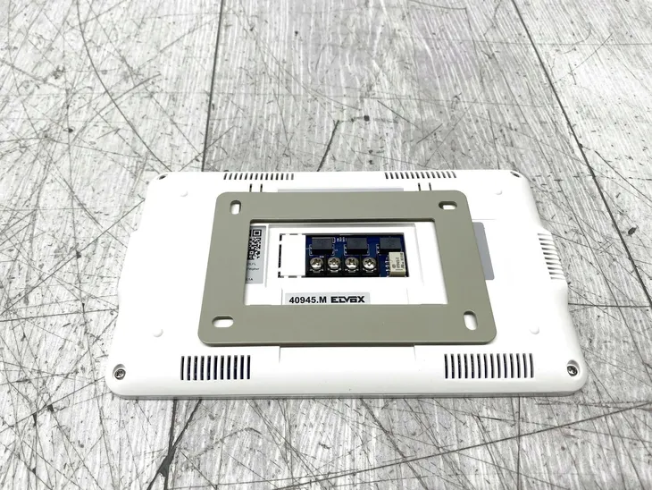 wideodomofon-z-monitorem-7-wifi-vimar-k40955-kolor-bialy