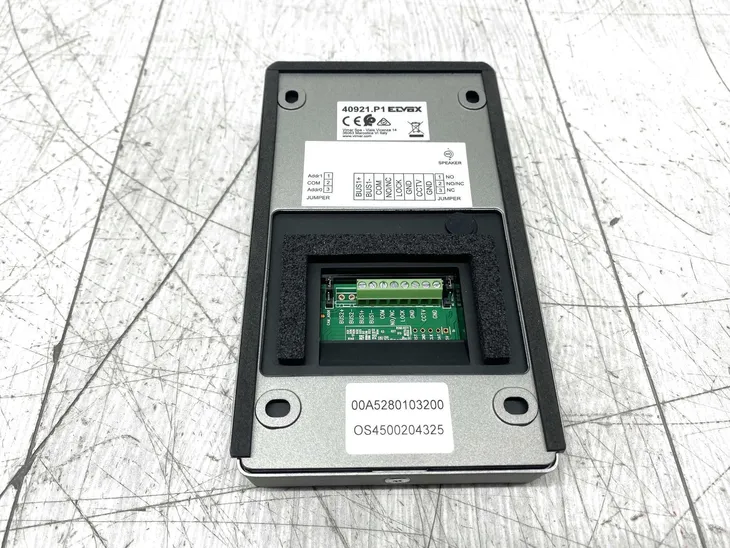 wideodomofon-z-monitorem-7-wifi-vimar-k40955-typ-domofonu-wi-fi