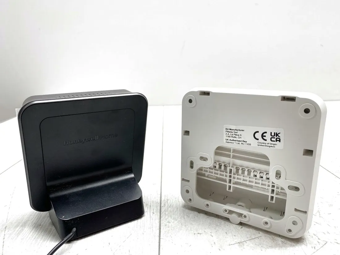 inteligentny-termostat-honeywell-t6r-stan-powystawowy