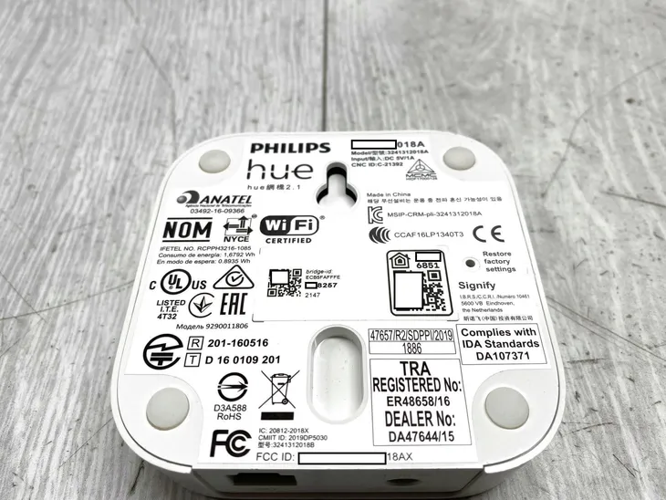 inteligentny-mostek-philips-hue-3241312018a-stan-opakowania-uszkodzone