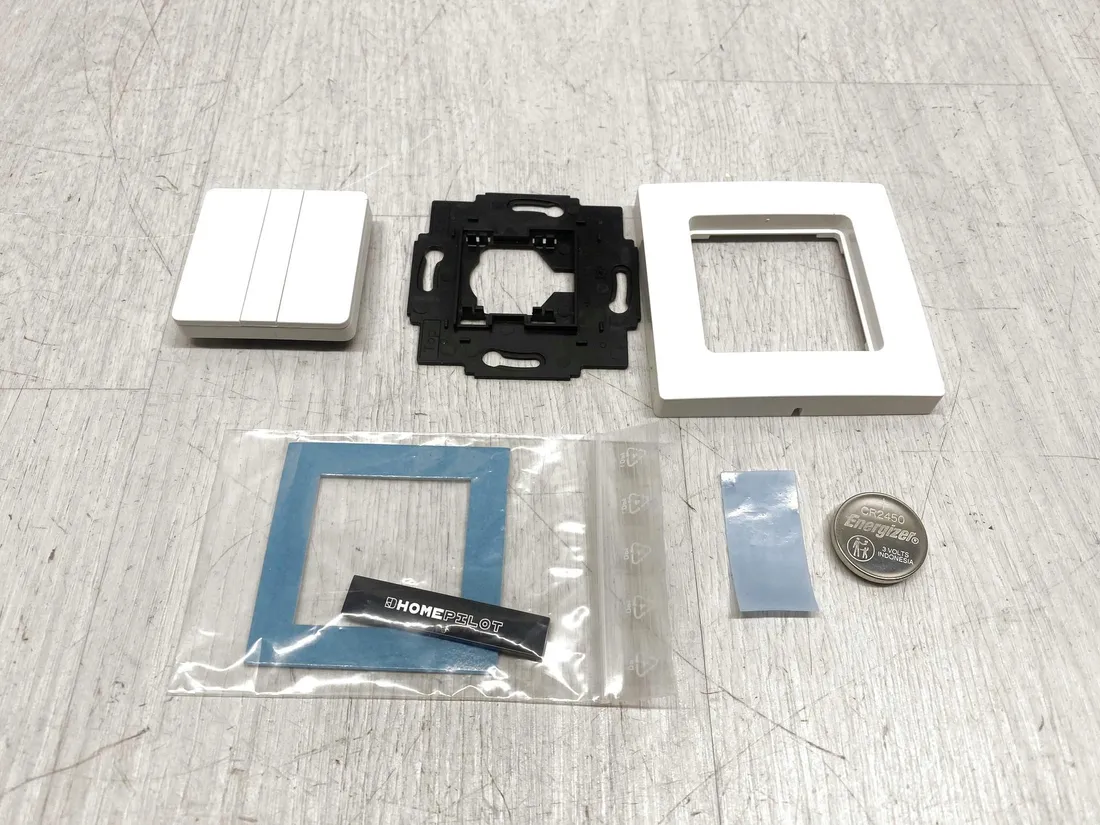 inteligentny-przelacznik-scienny-homepilot-12501001-bialy