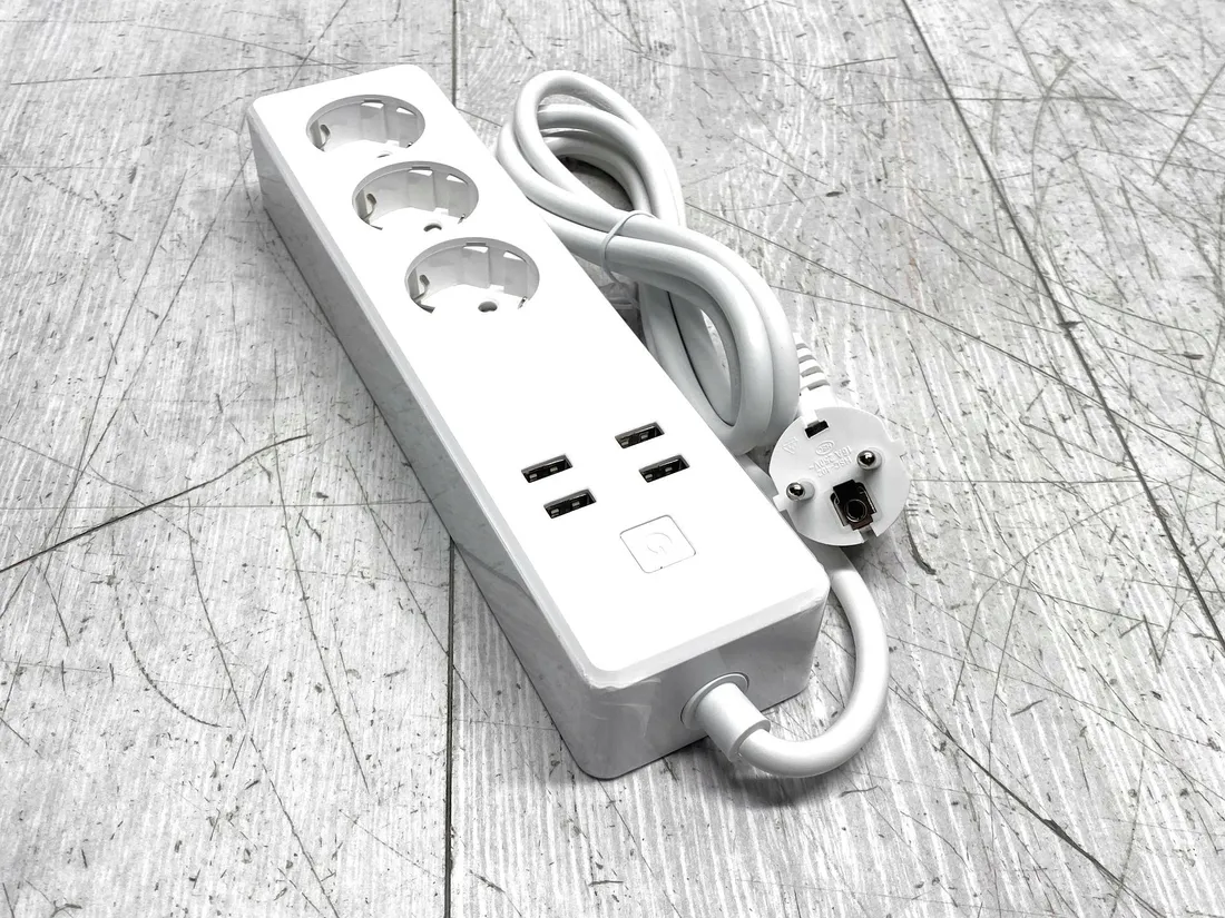 inteligentna-listwa-zasilajaca-refoss-mss425e-stan-powystawowy