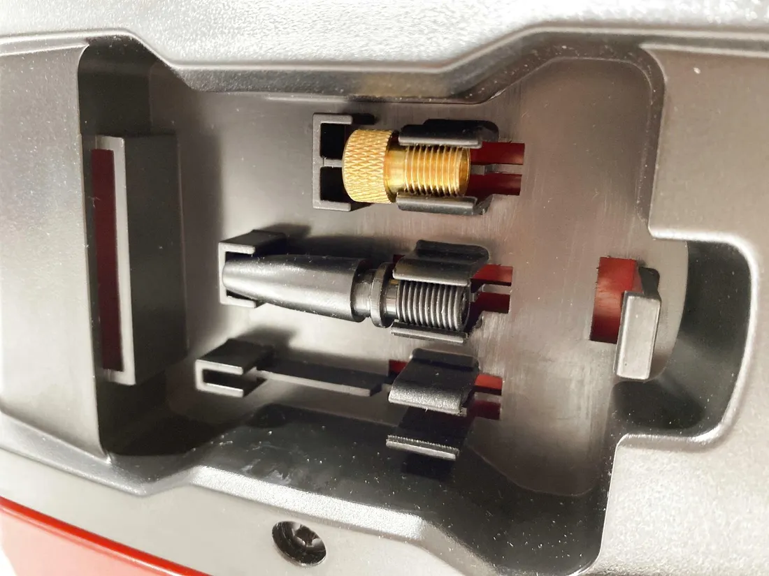 kompresor-hybrydowy-einhell-pressito-18v-sieciowy