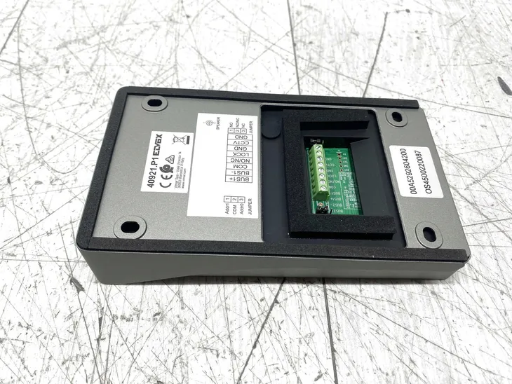 kamera-do-wideodomofonu-vimar-elex-40921-p1-typ-domofonu-przewodowy