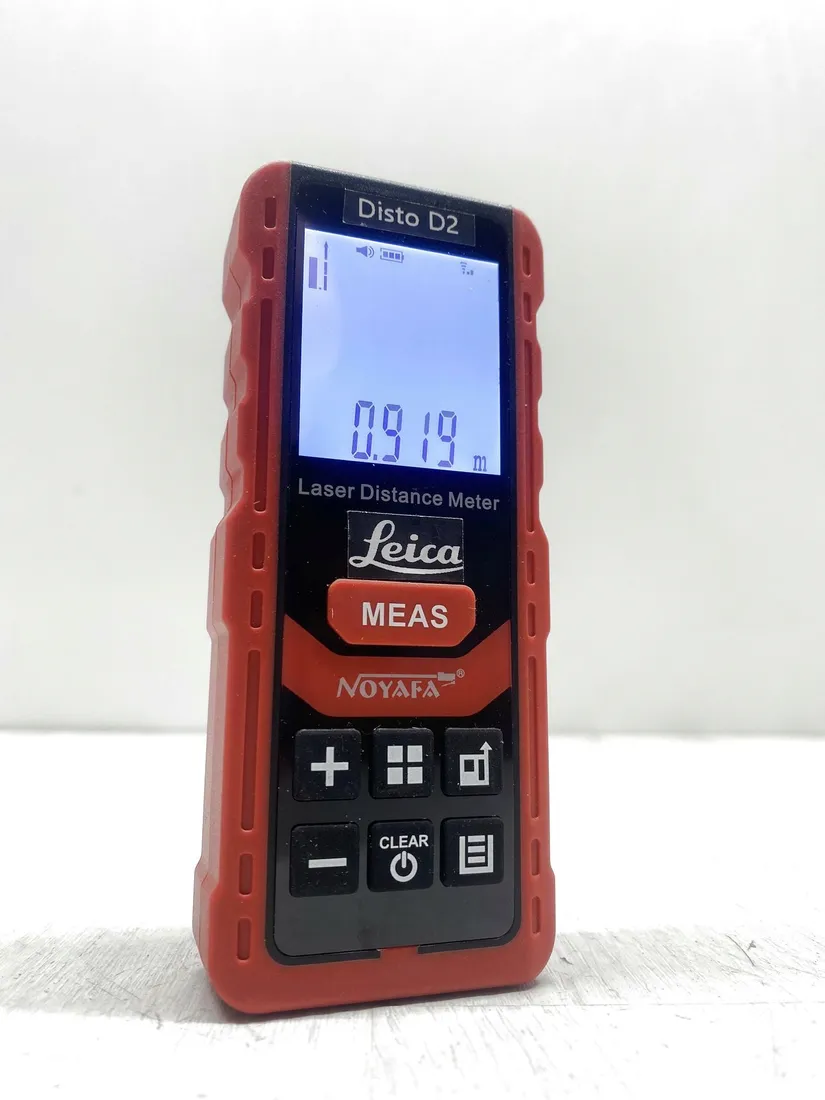 dalmierz-laserowy-leica-disto-d2-bluetooth-stan-powystawowy