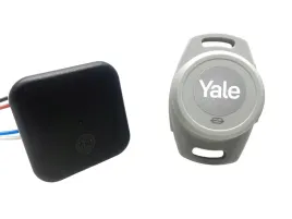 inteligentny-zamek-do-drzwi-garazowych-yale-smart-opener-05-102300-bw