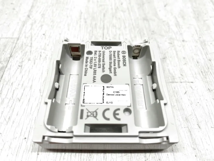 inteligentny-przelacznik-bosch-8750001394-bialy-producent-bosch