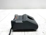 ladowarka-do-akumulatorow-bosch-gal-12v-40-certyfikat-ce