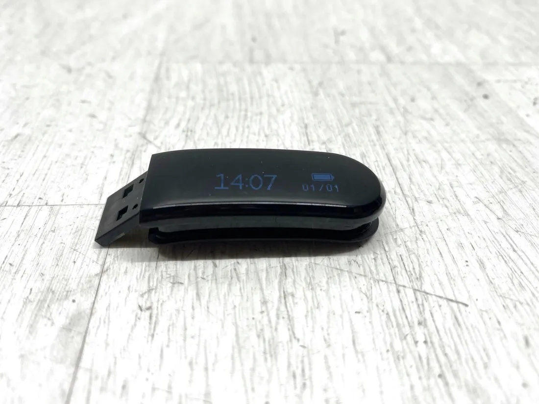 smartwatch-camtoa-id101hr-bluetooth-usb-czarny-stan-powystawowy