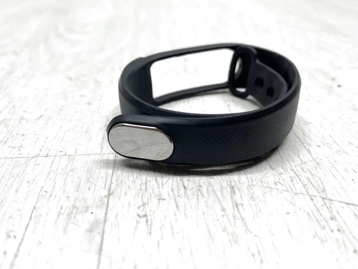 smartwatch-camtoa-id101hr-bluetooth-usb-czarny-zlacza-microusb