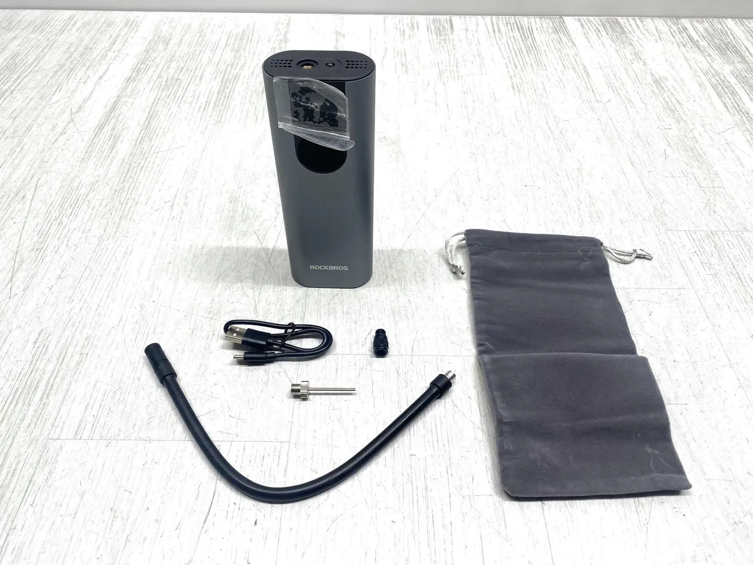 akumulatorowy-kompresor-rockbros-lcd-2600mah-150psi-led-srebrny