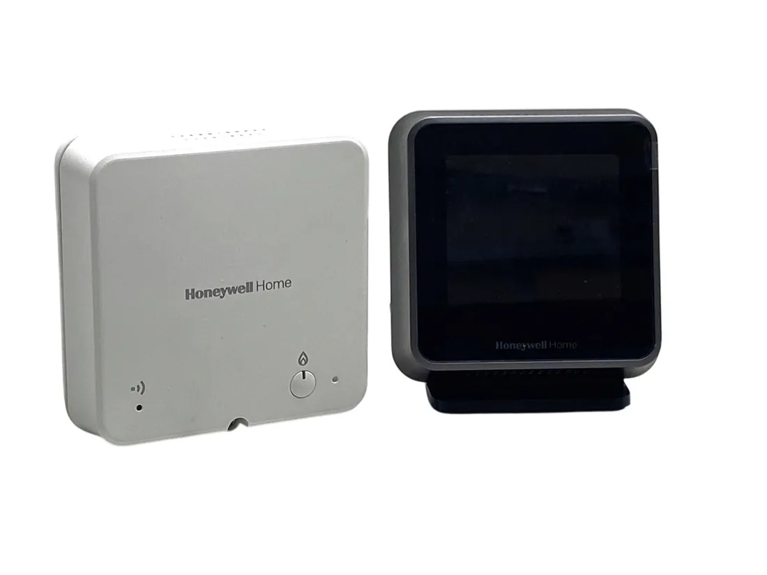 inteligentny-termostat-honeywell-t6r-stan-powystawowy