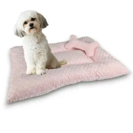 prostokatne-legowisko-dla-psa-krykas-z-minky-z-zabawka-kostka-50x40-rozowe