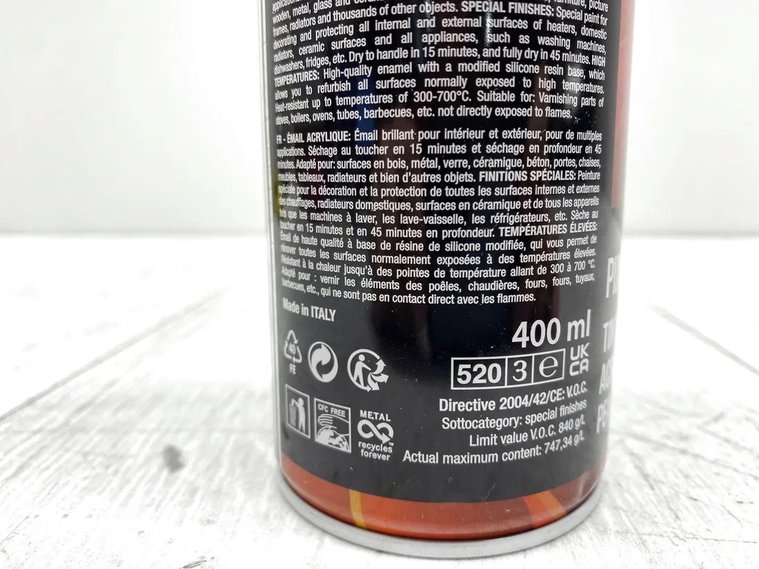 farba-w-sprayu-orework-czarna-400ml-stan-powystawowy