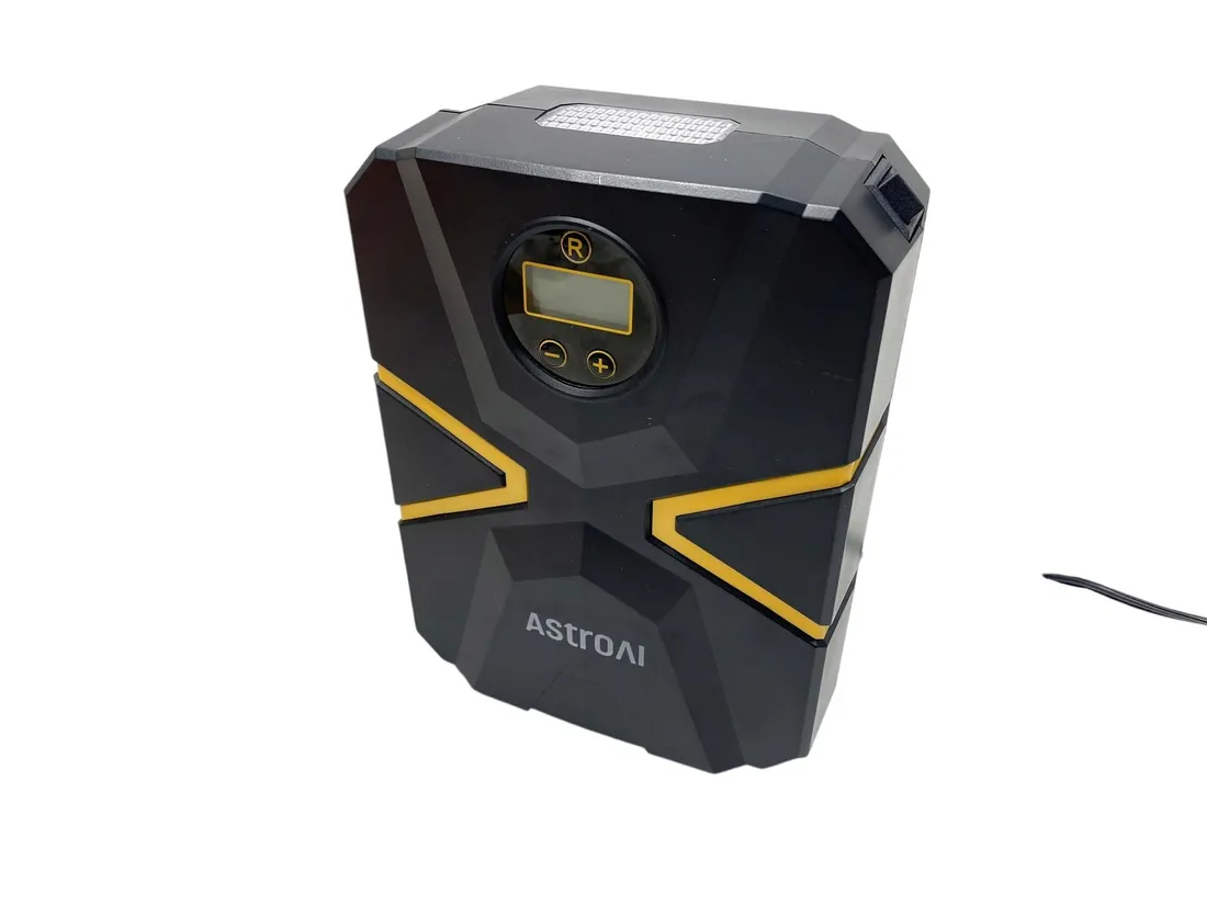 przenosna-sprezarka-samochodowa-astroai-czk-3676-stan-powystawowy