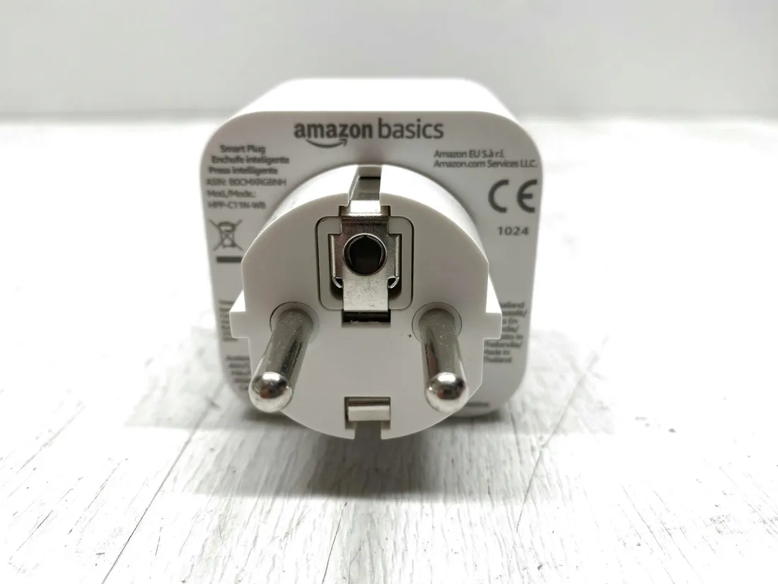 inteligentne-gniazdko-amazon-basics-wi-fi-24-ghz-biale-stan-powystawowy