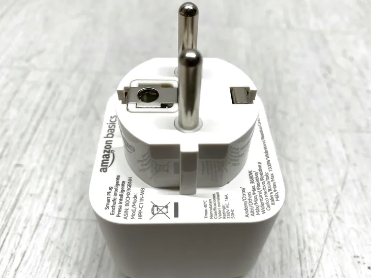 inteligentne-gniazdko-amazon-basics-wi-fi-24-ghz-biale-cechy-dodatkowe-lacznosc-z-wifi