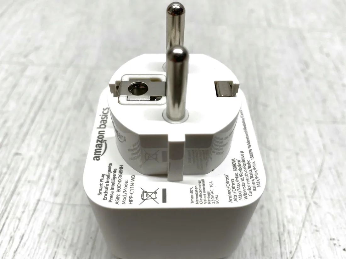 inteligentne-gniazdko-amazon-basics-wi-fi-24-ghz-biale-stan-powystawowy