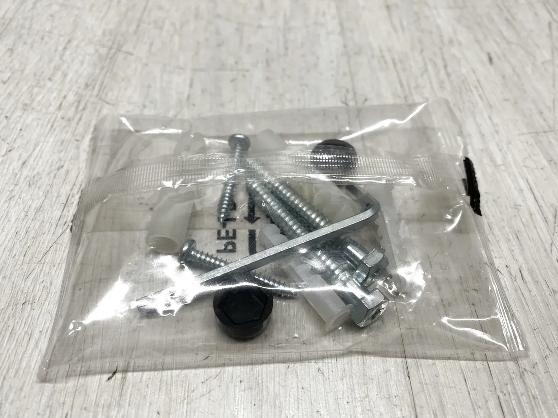 regulowany-uchwyt-scienny-do-roweru-mimoke-stan-powystawowy