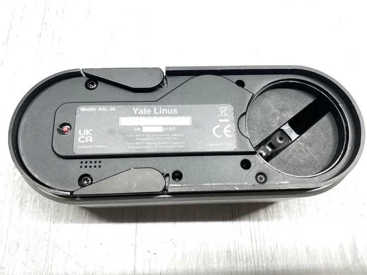 inteligentny-zamek-yale-linus-smart-lock-bosch-stan-opakowania-uszkodzone