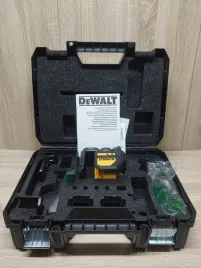 dewalt-laser-liniowy-12v-dce088g-zielony-bdb-stan-kufer