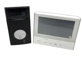 zestaw-wideodomofon-classe300x-smart-wifi-legrand-bticino-363910