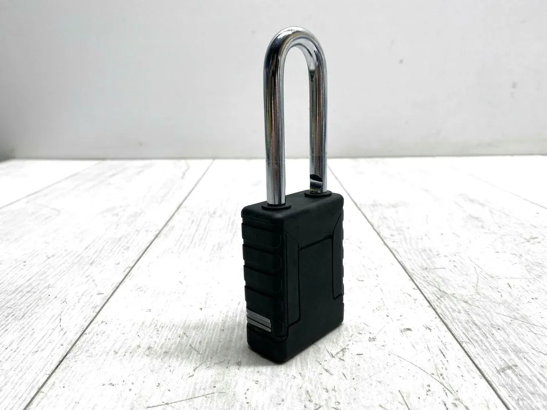 klodka-biometryczna-master-lock-4901eurdlhcc-stan-powystawowy