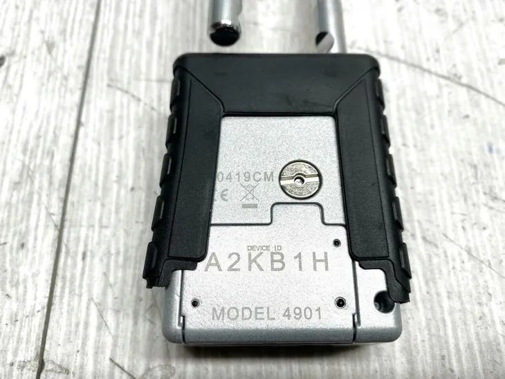 klodka-biometryczna-master-lock-4901eurdlhcc-szerokosc-56-mm