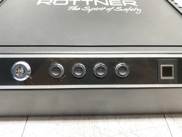 kasetka-na-male-kosztownosci-rottner-gunmaster-xl-czarny-wysokosc-zewnetrzna-100-cm