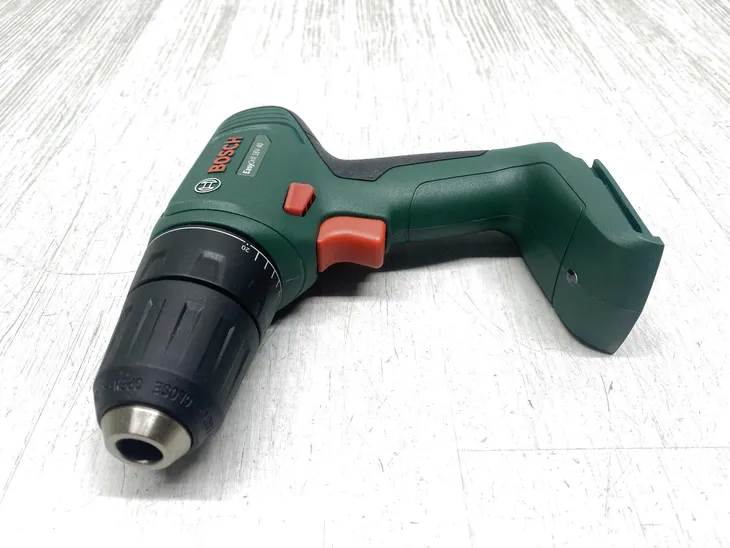 wiertarko-wkretarka-bosch-easydrill-18v-40-napiecie-v-18-v