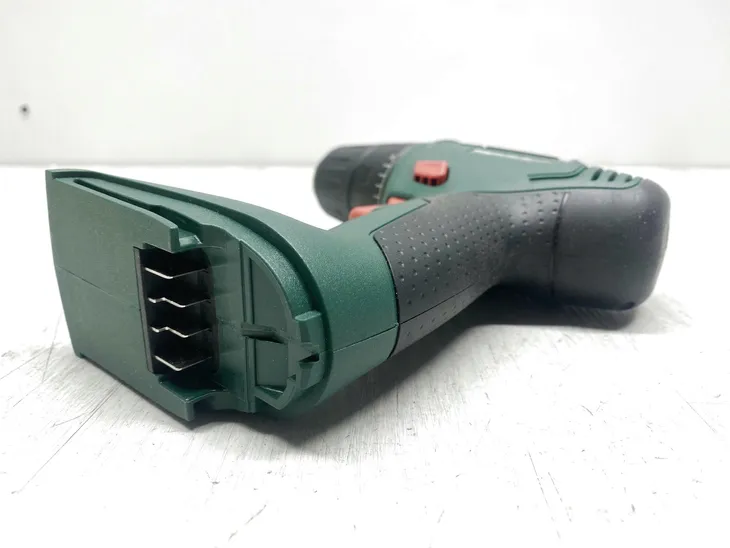 wiertarko-wkretarka-bosch-easydrill-18v-40-pojemnosc-akumulatora-2-ah