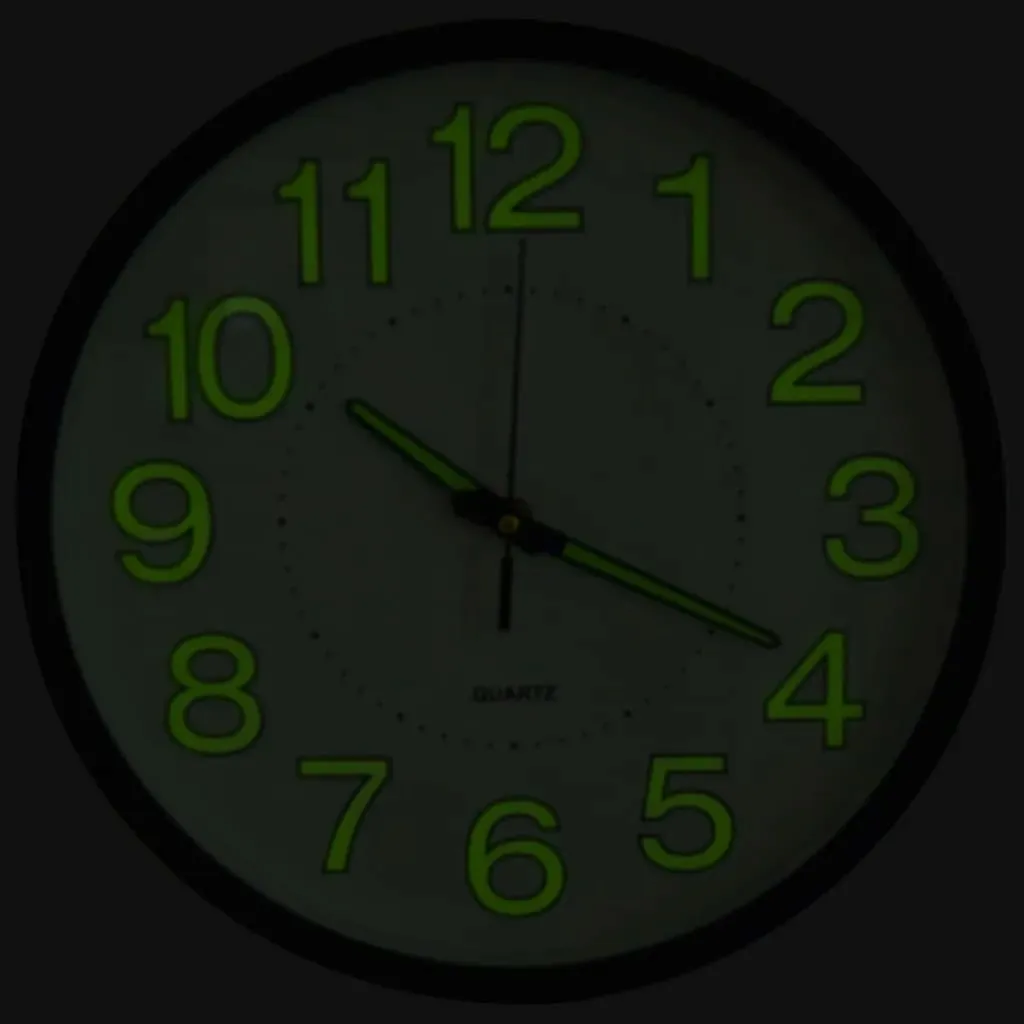 fluorescencyjny-zegar-scienny-czarny-30-cm-stan-nowy